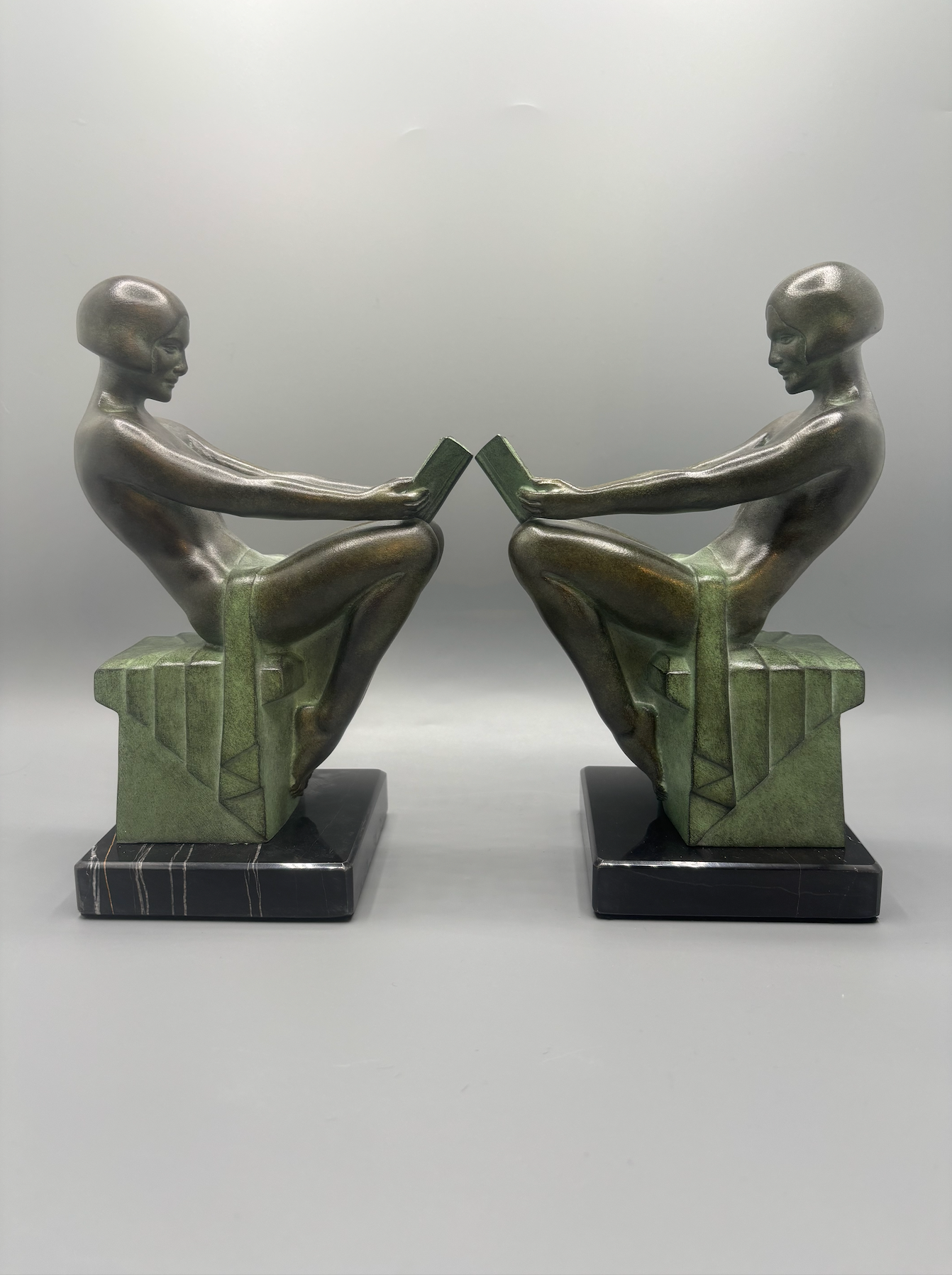 Paire de serre livres "Délassement" Max Le Verrier