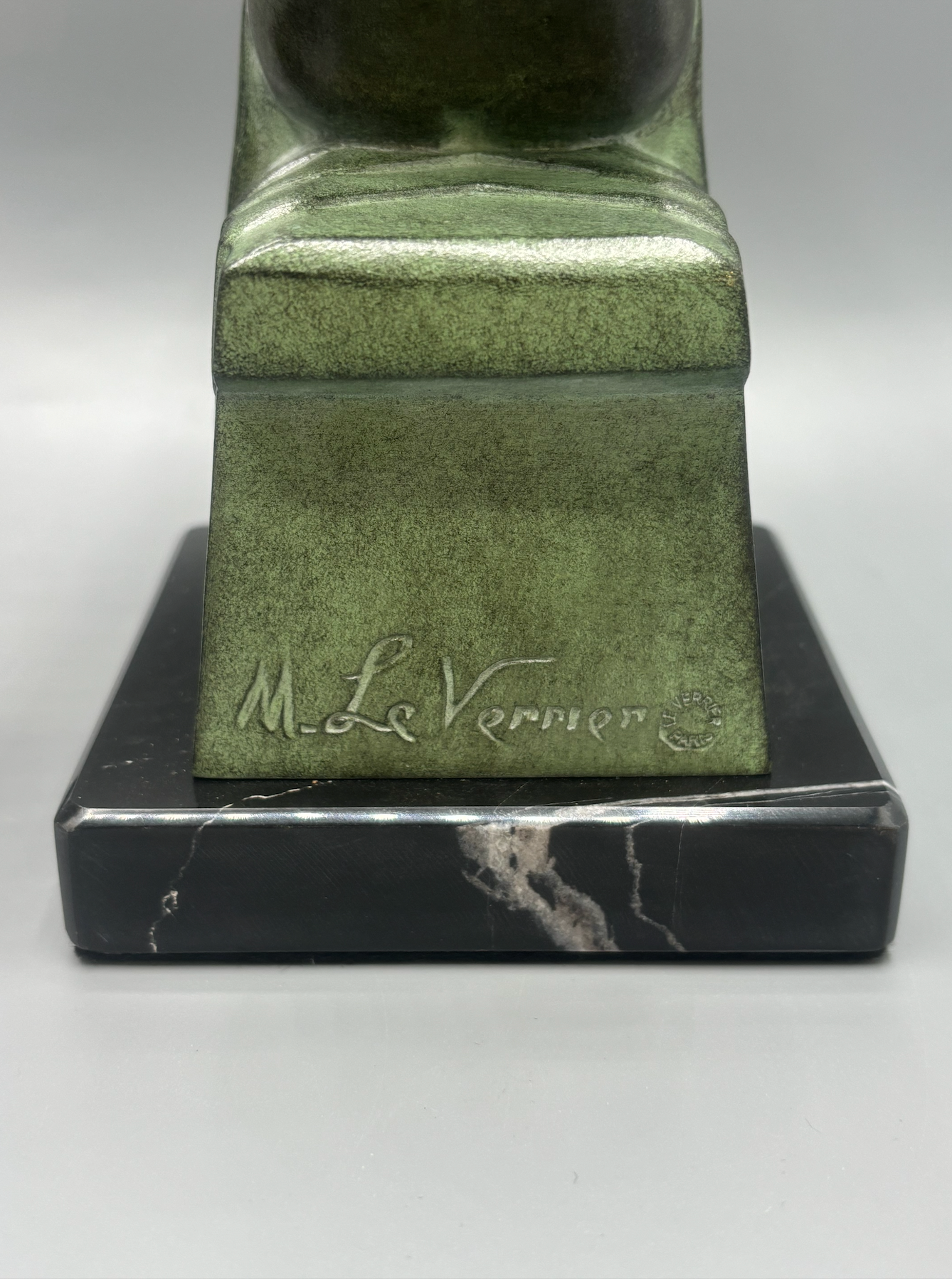 Paire de serre livres "Délassement" Max Le Verrier