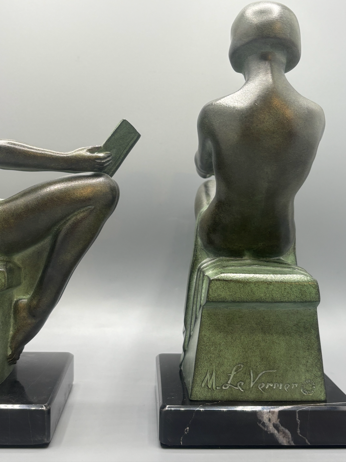 Paire de serre livres "Délassement" Max Le Verrier