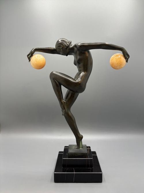 Sculpture "Danseuse aux boules" Denis