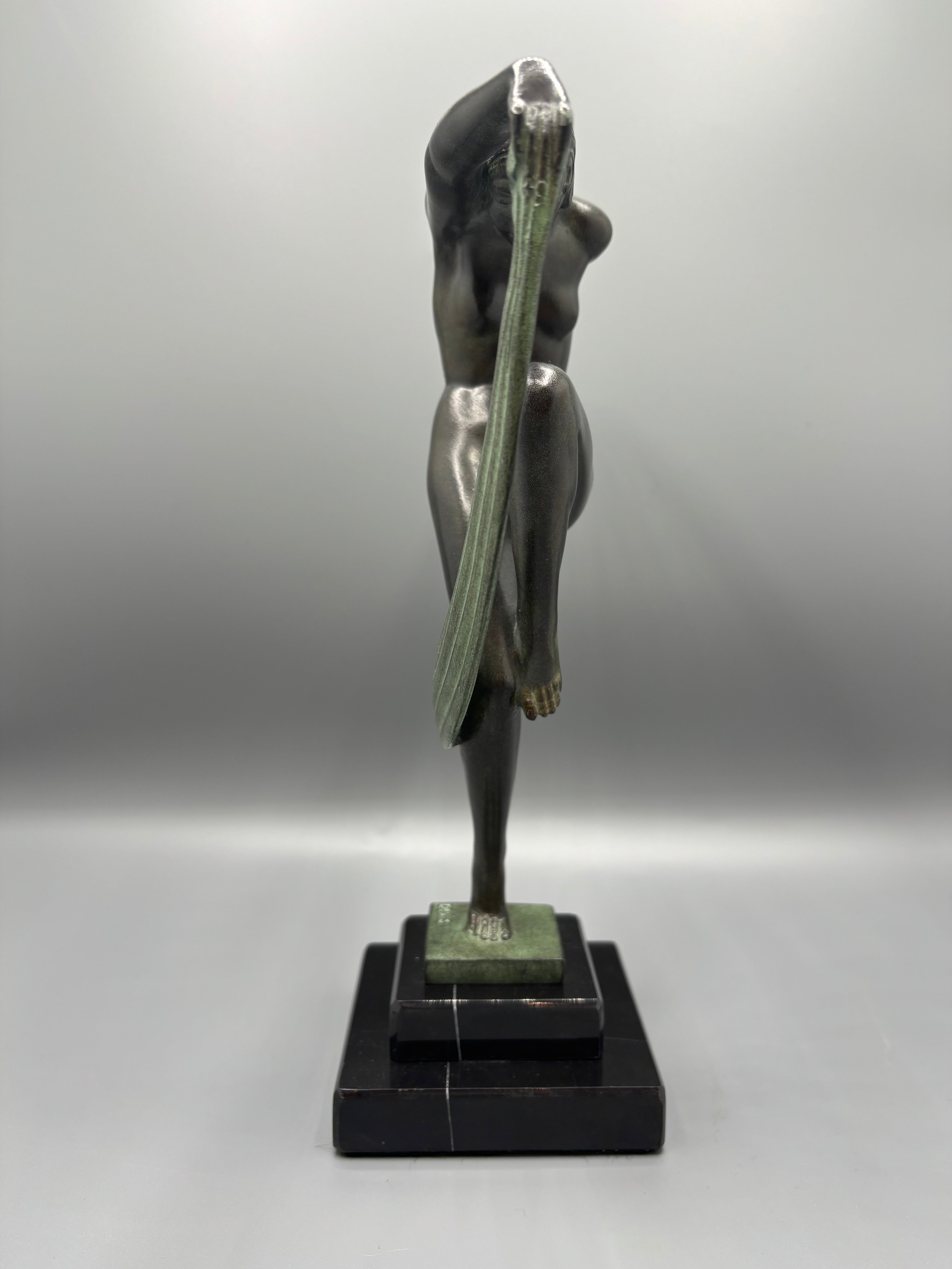 Sculpture "Folie" Denis