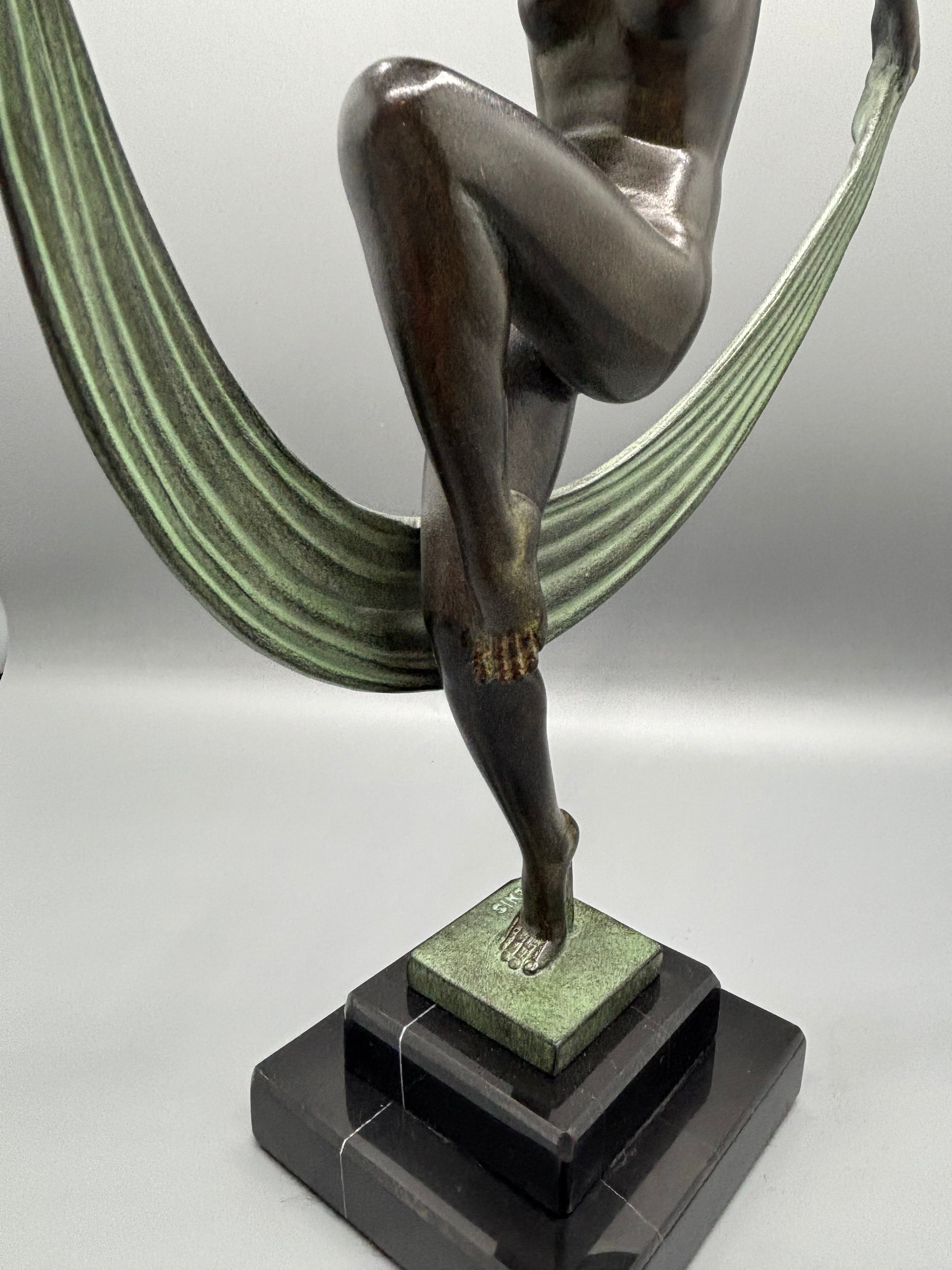 Sculpture "Folie" Denis