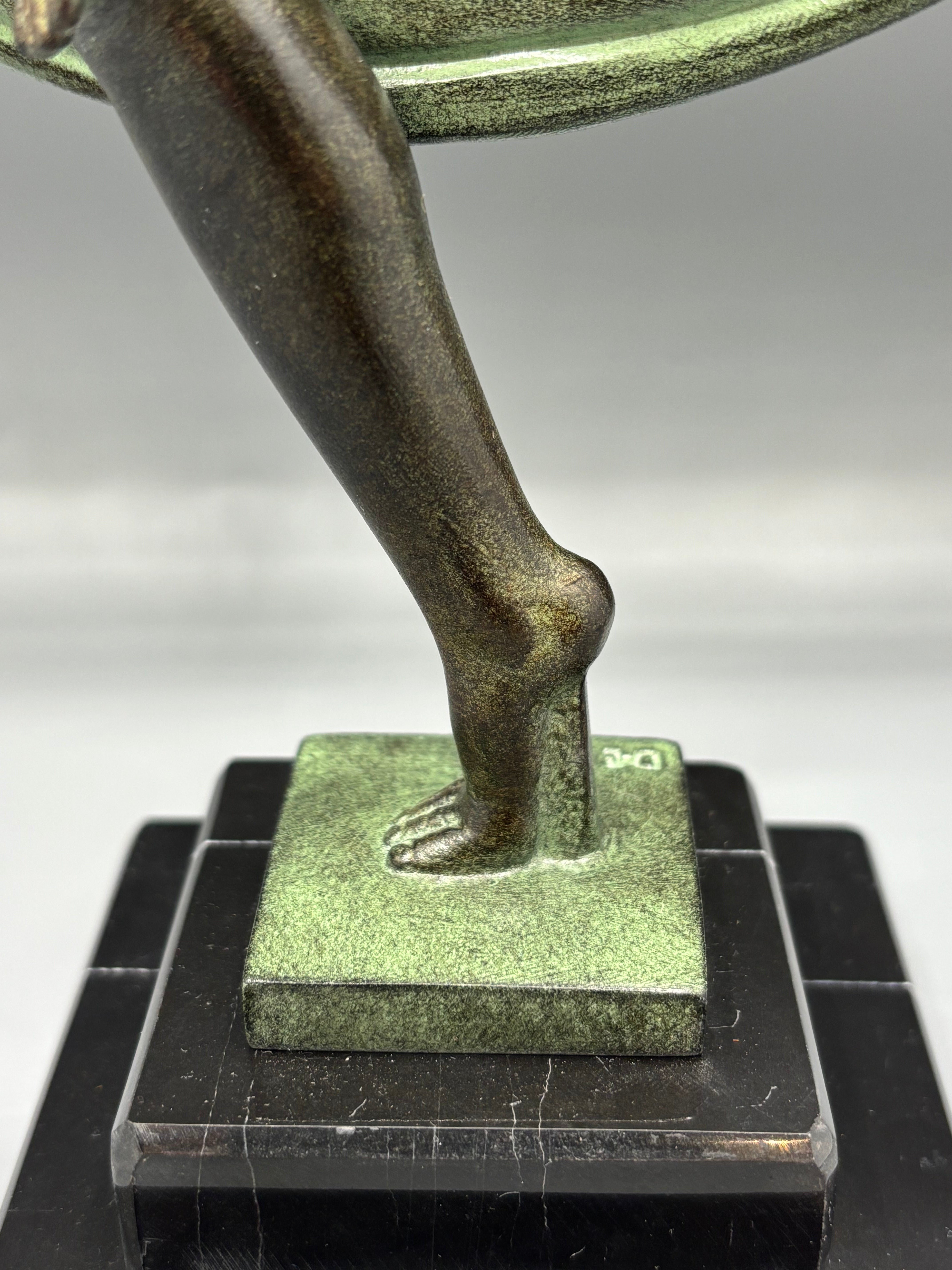 Sculpture "Folie" Denis