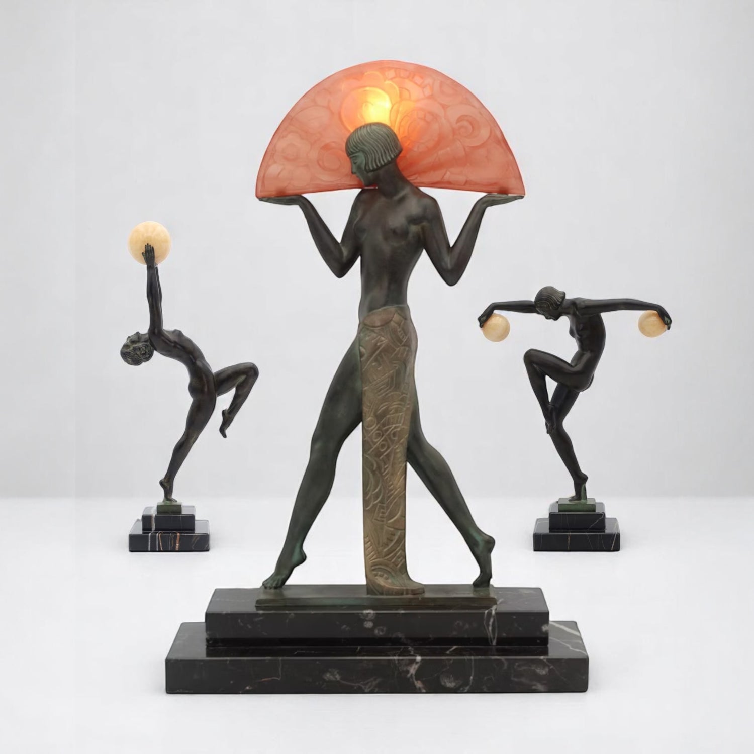 Le Verrier collection Art Deco Spirit