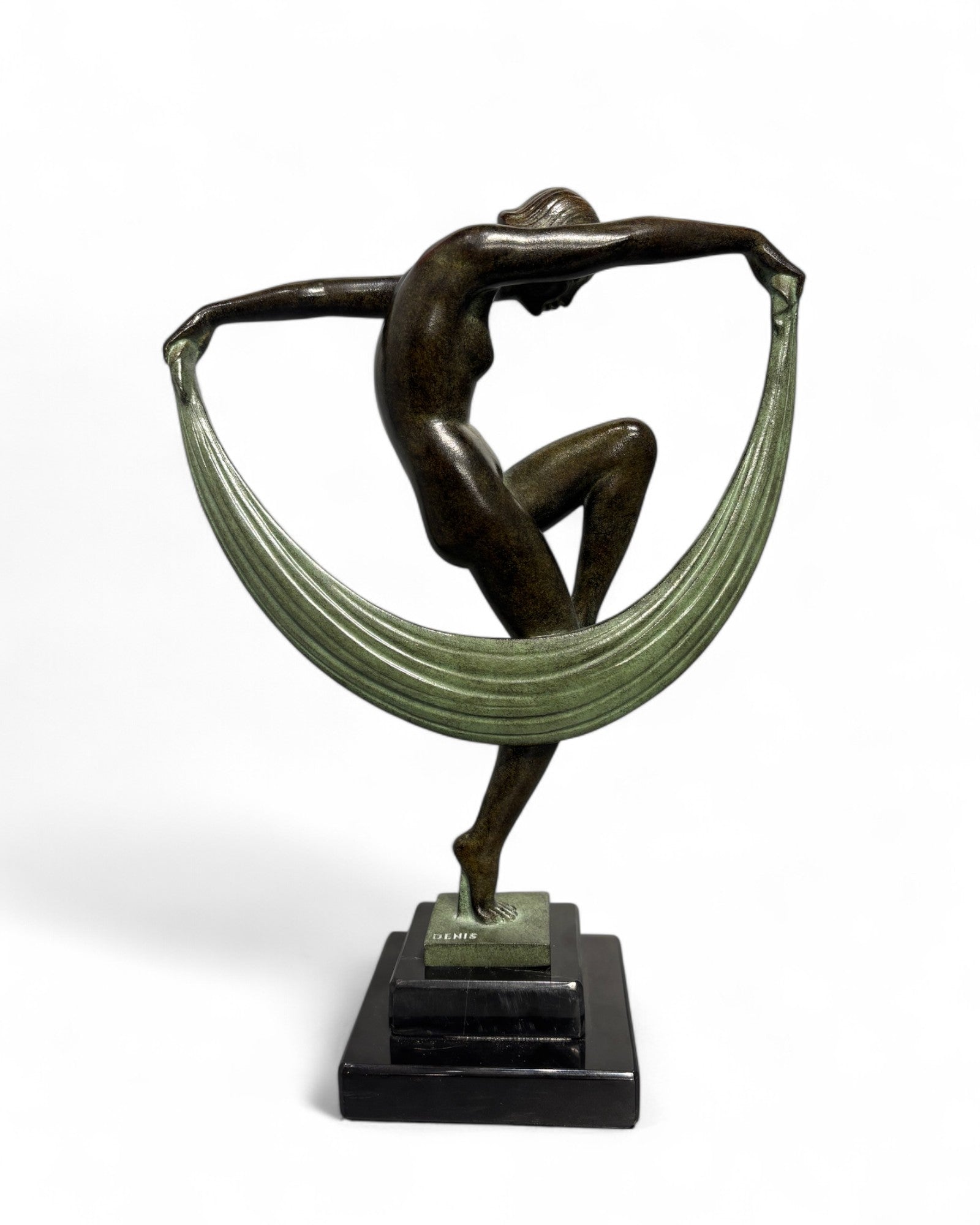 Sculpture "Folie" Denis, de style Art Déco avec cachet de fondeur Le Verrier.