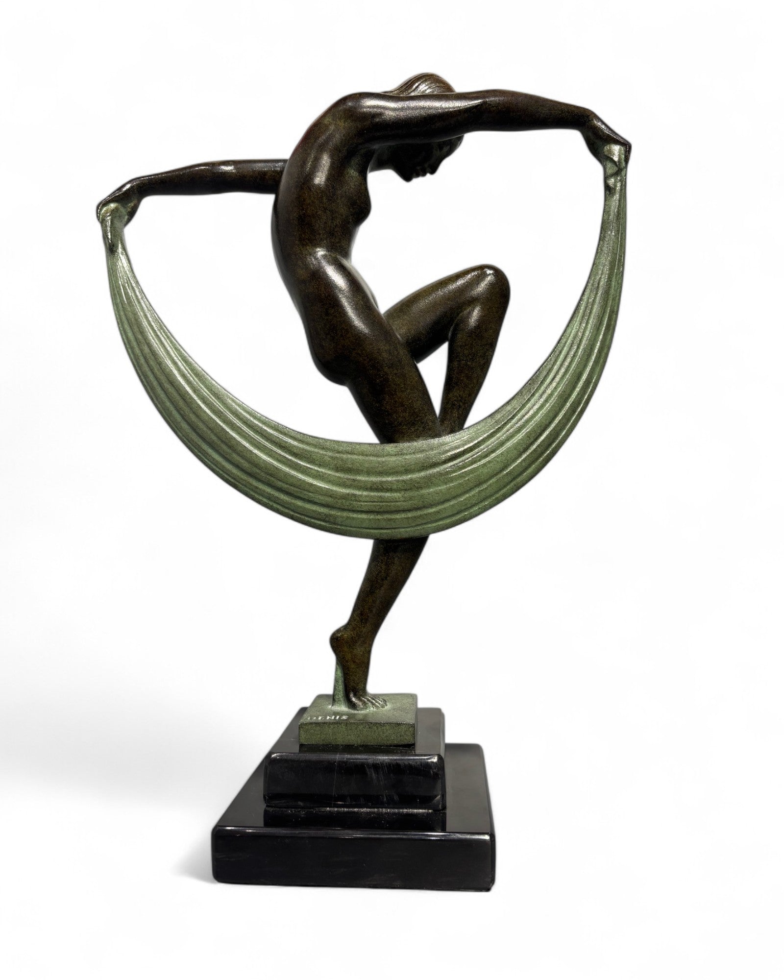 Sculpture "Folie" Denis, de style Art Déco avec cachet de fondeur Le Verrier.
