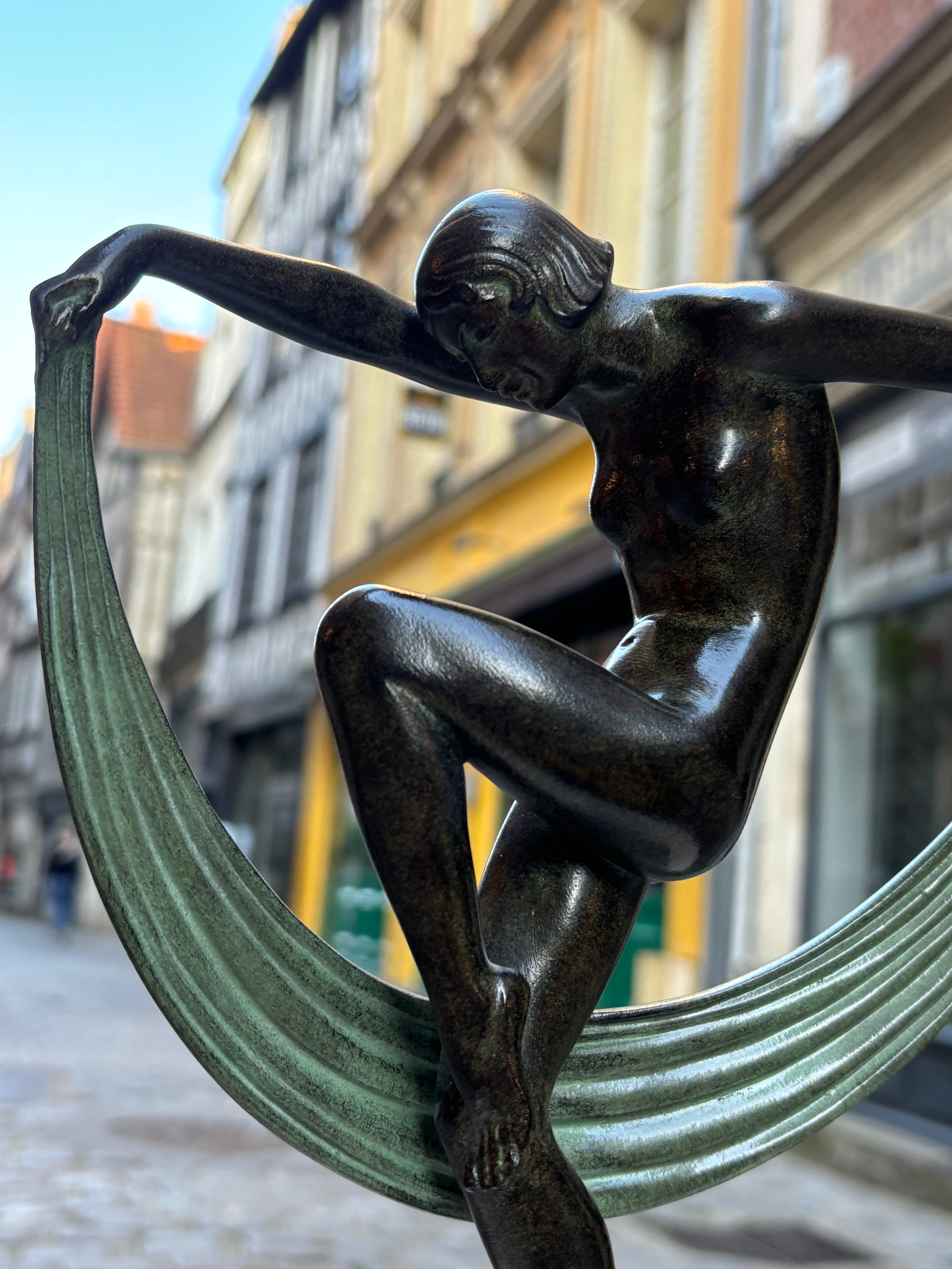 Sculpture "Folie" Denis
