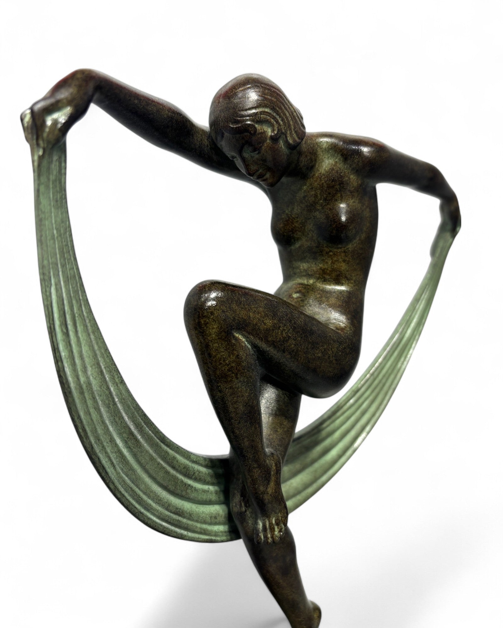 Sculpture "Folie" Denis, de style Art Déco avec cachet de fondeur Le Verrier.