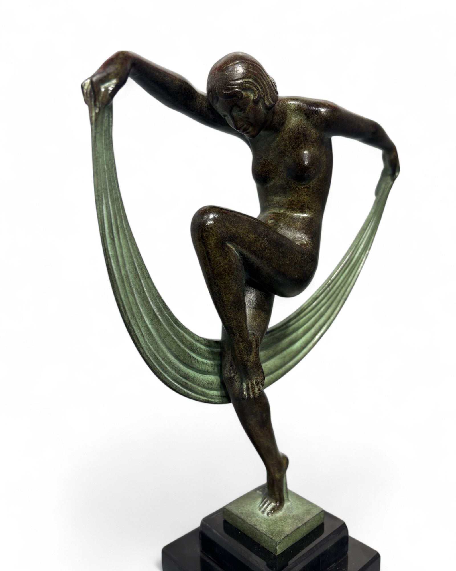 Sculpture "Folie" Denis, de style Art Déco avec cachet de fondeur Le Verrier.